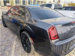 کرایسلەر 300